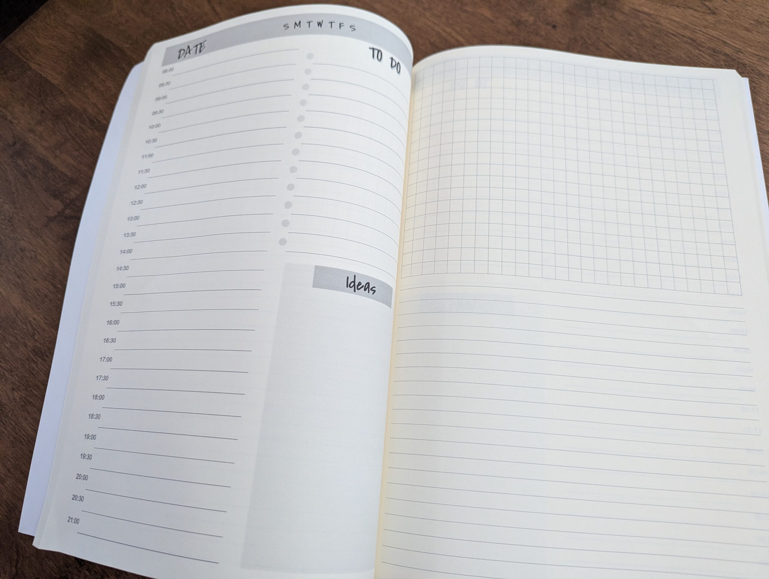 Stay Organized with the Project Manager’s Undated Day Planner & Notebook